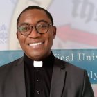 Blaise es sacerdote y en estos momentos se forma en Roma para impulsar proyectos evangelizadores en su diócesis de Camerún