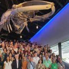 Socios y amigos de la RSEHN en 2019, a la sombra del pasado y de la ciencia