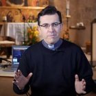 Emili Marlés, físico y sacerdote, párroco en el famoso Monasterio de Sant Cugat, es el impulsor y director de este ya veterano Curso Ciencia y Fe Online
