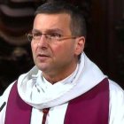 El padre Guillaume de Menthière, en una de las conferencias cuaresmales que daba antes del incendio de la catedral de Notre Dame.