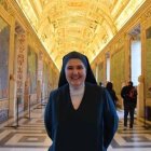 Emanuela Edwards ve una oportunidad preciosa el evangelizar mientras muestra los Museos Vaticanos