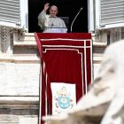 El Papa Francisco dirigió el rezo del Regina Coeli desde la ventana del Palacio Apostólico en el Domingo del Buen Pastor