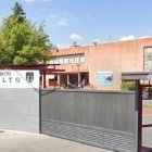 Tristeza y oración en el Colegio Montealto de Mirasierra, Madrid, tras el trágico accidente