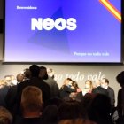 Al acto de presentación de NEOS, el 26 de noviembre en Madrid, asistió un millar de personas. Previamente se habían constituido varias áreas de trabajo. Foto: captura El Debate TV.