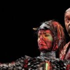 Una escena de las Cartas del Diablo a su Sobrino, en la versión moderna de Broadway