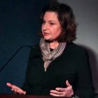 Mary Eberstadt señala el alto precio en desintegración social que estamos pagando por la secularización, en muchos casos sin ser conscientes de ello. Foto: captura canal de Youtube Sheen Talks.