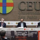Josep Masip, Alfonso Bullón de Mendoza y Rafael Sánchez Saus, en el Congreso celebrado este fin de semana / CCyVP