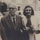 Dietrich von Hildebrand junto con su esposa Alice Jourdain, gran continuadora de su obra, en Salzburgo, en los años 60. Foto: Flickr.