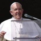 El papa Francisco durante la oración del Ángelus de este domingo 28 de febrero