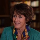 La presidenta del Catholic Women´s Forum, Mary Rice Hasson anima a los "católicos valientes" a oponerse a las leyes de género.