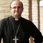 Mons. José Ignacio Munilla describe cómo la Pascua de Resurrección puede sanar las heridas contemporáneas de una "existencia mortecina" como la pornografía, la desestructuración familiar o el narcisismo.