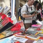 En Sant Jordi los libros y las rosas salen a las calles... una ocasión para probar nuevas lecturas