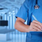 Los médicos están siendo instruidos para deshumanizar al niño no nacido y encubrir así la realidad del aborto