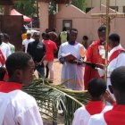 Exterior de la nigeriana catedral de Sokoto - vallada- en Domingo de Ramos de 2022