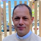 Cedric Claessens fue un practicante semipofesional de BMX y no duda en incorporar la actividad deportiva en la pastoral juvenil. Foto: Unité Pastorale Catholique des Sources Vives.