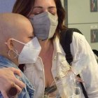 Una joven paciente del Hospital Niño Jesús, del Vaticano - se especializa en investigar enfermedades raras y tumores