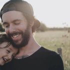 Nuevos datos confirman los múltiples beneficios que tiene la figura paterna en la educación de los hijos: cada vez más niños viven sin su padre a causa del divorcio o la separación conyugal.