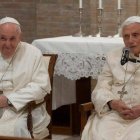 Durante la entrega de los premios Ratzinger este 1 de diciembre, Francisco ha puesto en valor la obra de Ratzinger y afirma tener frecuentes encuentros con el mismo.