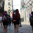 Tres peregrinas hacia Compostela... o tres almas hacia Dios... en el Camino este mundo contacta con el otro por el alma