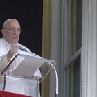 El Papa celebró este domingo el habitual rezo del Ángelus desde el Palacio Apostólico del Vaticano: "Él nos espera y no se cansa nunca de nosotros".