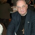 El sacerdote francés Jean Derobert falleció en 2013, siempre contaba su experiencia fuera del cuerpo cuando le fusilaron