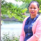 Suzanne Carine recibió, en sueños y en vigilia, dos peticiones coincidentes: reza.