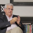 Antonio Basanta es uno de los máximos expertos españoles en la historia del belén, y además un notorio belenista. Foto: captura del canal de Youtube de la Fundación Germán Sánchez Ruipérez.