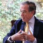 "En la sociedad actual, el psiquiatra es casi el médico de cabecera. En Estados Unidos le llaman el doctor de la familia. La sociedad ha cambiado más en 20 años que en un siglo... y el mundo se ha 'psicologizado'", explica Rojas.