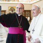 Munilla con el Papa Francisco - ambos coinciden en su admiración por San Ignacio y por sus Ejercicios Espirituales