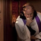 La iniciativa cumple trece años de vida y más de 200 iglesias de Polonia, y algunas en el extranjero, organizan confesiones nocturnas antes de Pascua para "católicos ocupados".