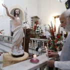 El primer ministro Narendra Modi visitó la iglesia del Sagrado Corazón por Pascua y publicó un tuit en el que deseó que fuera una fiesta de armonía.