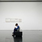Un niño solo... en la España del hijo único 1 de cada 7 españoles se sienten solos... foto de Aaina Sharma para Unsplash