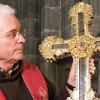 En el Monasterio de Santo Toribio de Liébana, Cantabria (España), se encuentra uno de los fragmentos de la cruz de Cristo más grandes y verosímiles de toda la cristiandad: de un árbol con más de dos mil años y abundante en Palestina.