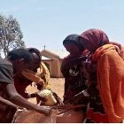 Reparto de suministros cerca de una parroquia de los espiritanos en el sur de Etiopía