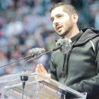 Enrique Baviera, alejado de la parroquia y enfadado con su familia, dio el paso de acudir a una catequesis... y ahora es cura