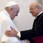 Encuentro de Francisco con el prelado del Opus Dei, Fernando Ocáriz, en 2021.