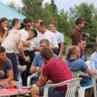 Generar lazos de confianza y amistad, expandirse más allá de la zona de confort y las "burbujas" parroquiales, rezar por sus miembros... son algunas de las características imprescindibles de una comunidad católica con impacto (Foto: Academia Christiana).