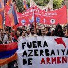 La comunidad armenia en Argentina en 2022 se manifestaba ante la embajada azerí - foto de Osvaldo Fanton