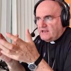 El obispo de Orihuela-Alicante, José Ignacio Munilla, sale al paso de las sorprendentes declaraciones del obispo, y próximo cardenal, responsable de la JMJ de Lisboa.