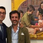 Tras décadas en el taller, el pintor José María Méndez (derecha) lo abandona para dedicarse por entero a la fe y la oración.