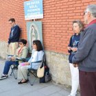 "No acosamos a las mujeres que quieren abortar; simplemente estamos rezando. No tenemos ningún miedo. Rezar no es acosar", explica Pablo Trigo, voluntario de 40 Días por la Vida en Burgos.