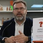 "Después de unos años impartiendo la asignatura, se me ocurrió resumir las ideas del método en un libro sencillo y breve, lleno de anécdotas e historias", dice Moyano.