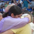 Un abrazo en la Asamblea Nacional de la Renovación Carismática en verano de 2023