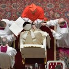 Rito de creación de cardenales... el 30 de septiembre de 2023 Francisco entrega 21 nuevos capelos cardenalicios