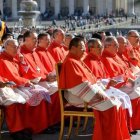Acudieron al consistorio de este 30 de septiembre en el Vaticano los veinte neocardenales, con excepción del capuchino Fray Luis Pascual Dri, de 96 años.