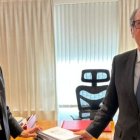 Juan José Omella, durante la entrega al Defensor del Pueblo Ángel Gabilondo de los datos actualizados de abusos recogidos por la Iglesia.