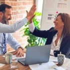 En la familia o en el trabajo, la integridad es fuente de confianza y da frutos - foto de Kraken Images para Unsplash