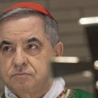 El foco central del juicio al cardenal Becciu se centró en la costosa compra de un edificio en Londres, en Sloane Avenue, como parte de las actividades del Vaticano.