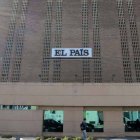 El diario 'El País' lleva años pidiendo a sus lectores denuncias de abusos, pero solo en la Iglesia y con filtros que en algunos casos han quedado en evidencia. Foto (contextual): Daniel Lobo /  Wikipedia.