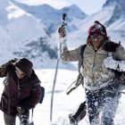 "Yo rezaba mucho. Rezaba Avemarías todo el tiempo. Además, estábamos separados a veces por 50 o 100 metros, no vas charlando con tu amigo, sino que vas a un ritmo demoledor, un ritmo que no para, pum, pum, pum", dice Parrado.